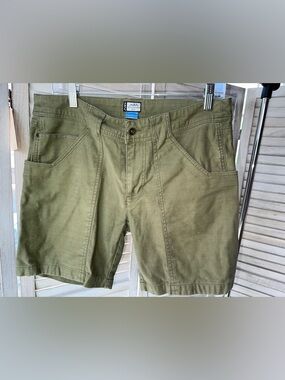 Kavu Nayarit Women's Shorts Size 10 Olive Green Utility Cargo Hiking Outdoor